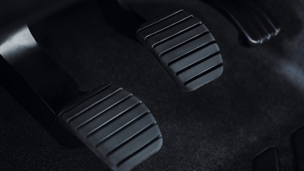 driving comfort - Renault Master Tipper or Flatbed