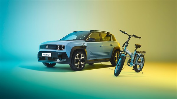 V2L electrical appliances - Renault 4 E-Tech electric