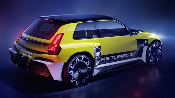 air inlets for enhanced aerodynamics and for cooling the braking system - Renault 5 Turbo 3E