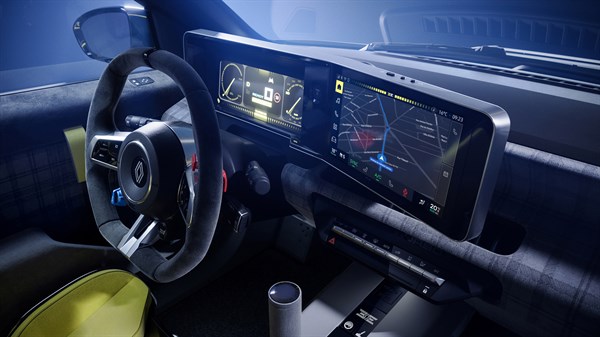 electric driving and real-time navigation with Google Maps - Renault 5 Turbo 3E