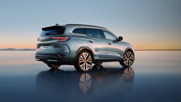 Renault Espace full hybrid E-Tech
