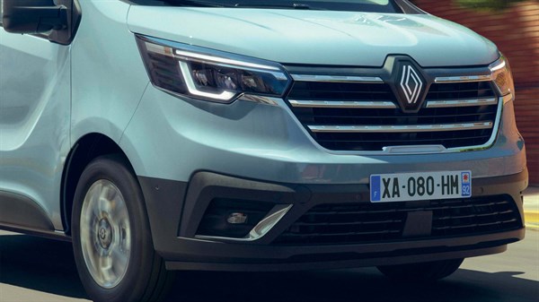 100% LED headlights - Renault Trafic Van