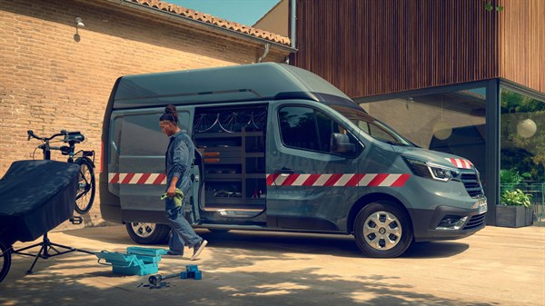 workshop vehicle - Renault Trafic Van