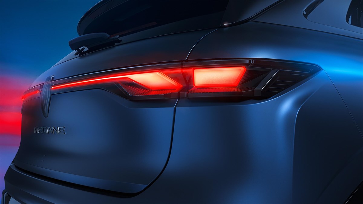 signature taillights​ - Renault Megane E-Tech electric