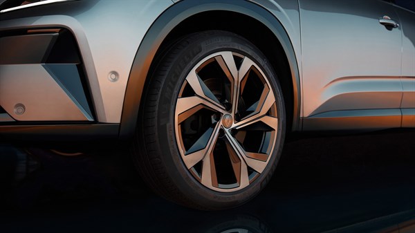 daytona alloy wheel rims - Renault Austral full hybrid E-Tech