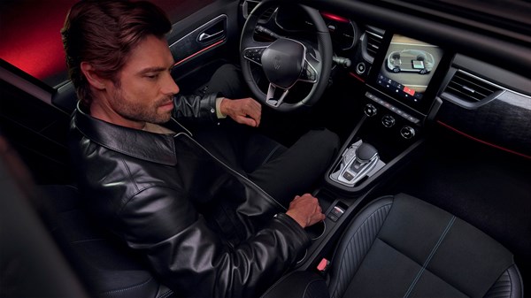 Renault Arkana full hybrid E-Tech - onboard experience