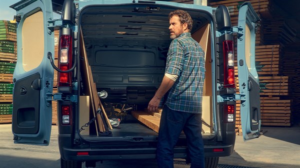 adapted fittings - Renault Trafic Van E-Tech electric
